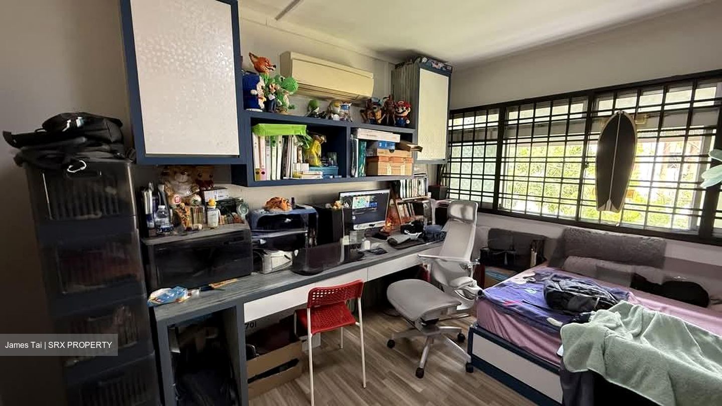 Blk 752 Jurong West Street 74 (Jurong West), HDB Executive #528683381